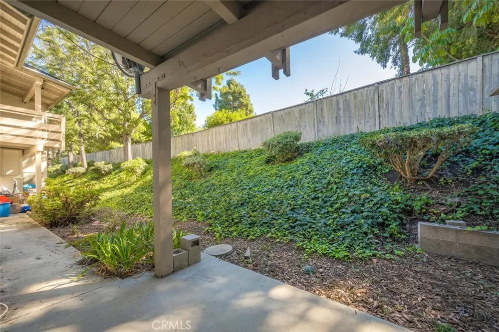 23732 Hillhurst Laguna Niguel, CA 92677