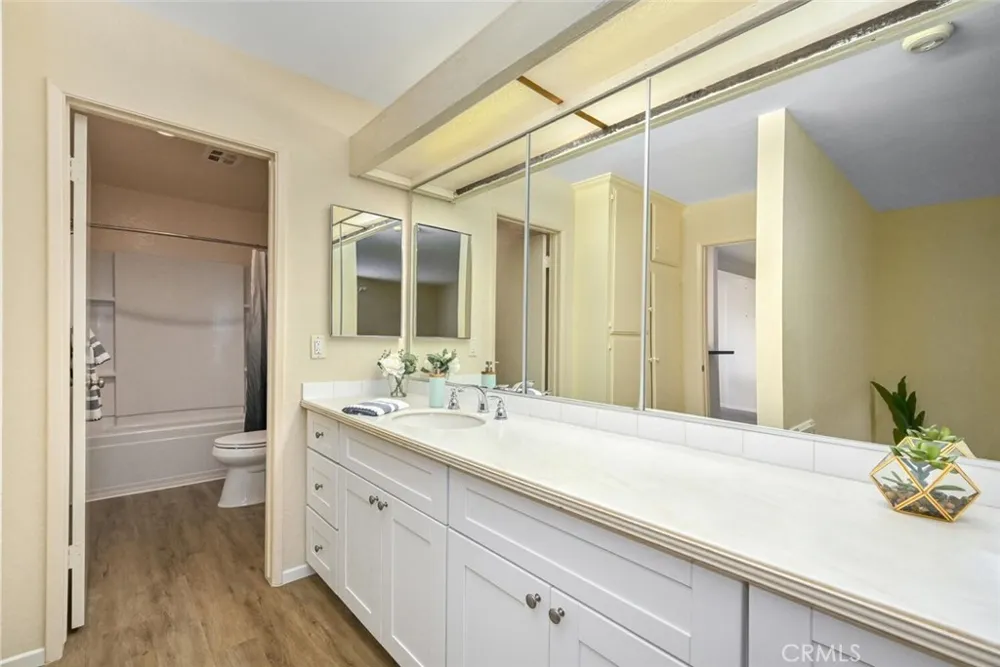 23732 Hillhurst Laguna Niguel, CA 92677