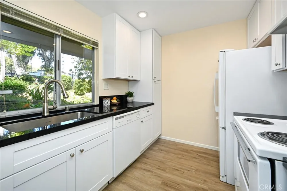 23732 Hillhurst Laguna Niguel, CA 92677