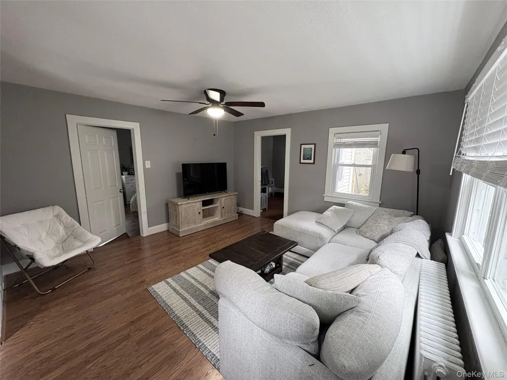 533, 531, 529 Montauk Highway Westhampton Beach, NY 11978