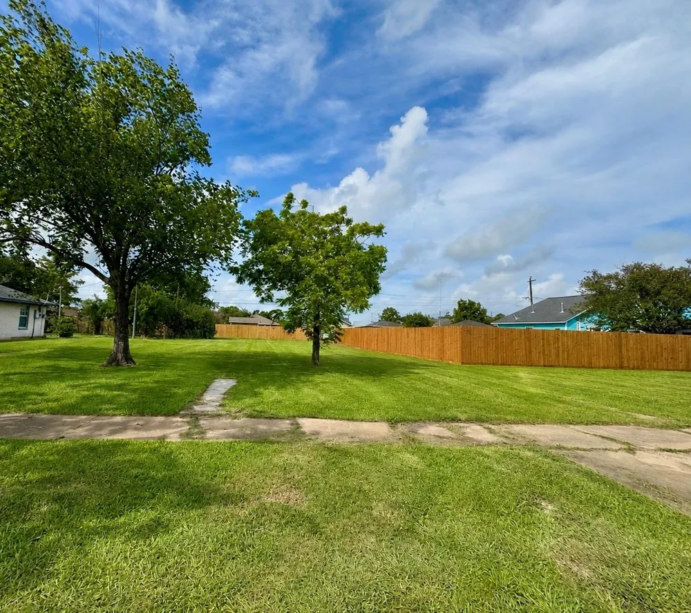 12 N Ave A Freeport, TX 77541