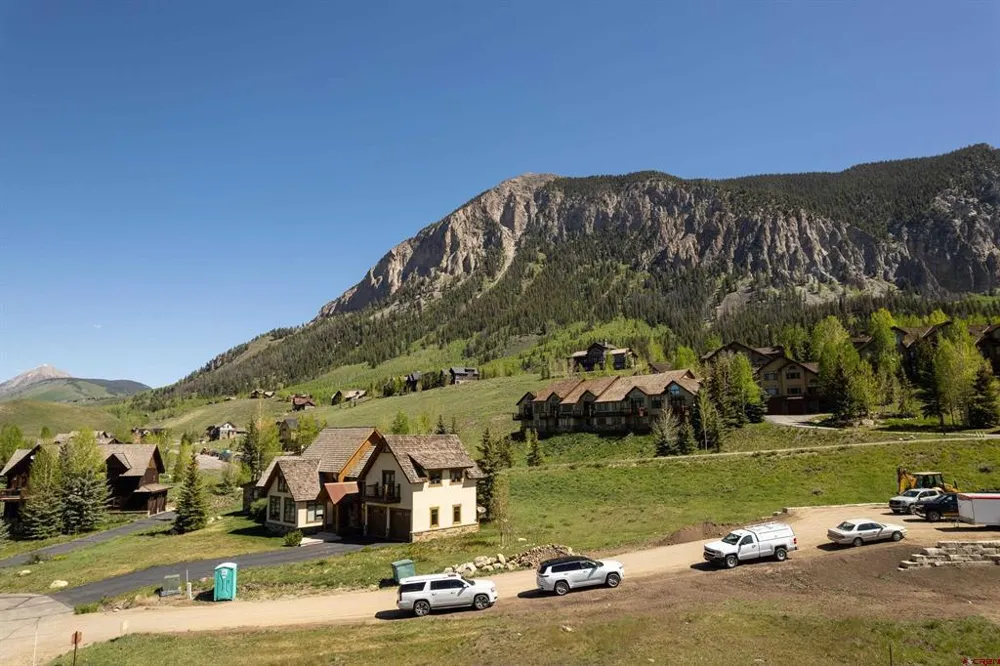 215 Trent Jones Way Crested Butte, CO 81224