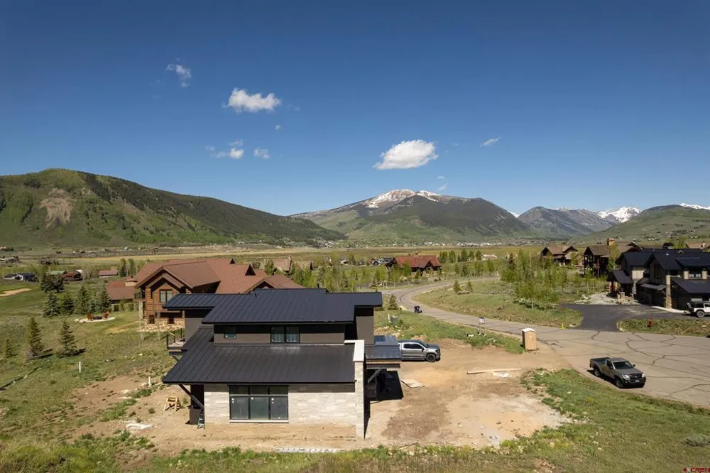 215 Trent Jones Way Crested Butte, CO 81224