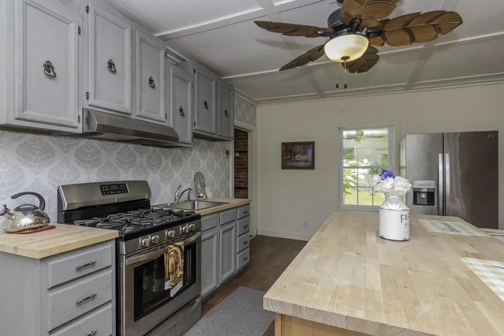 514 Kalamazoo Street Paw Paw Village, MI 49079