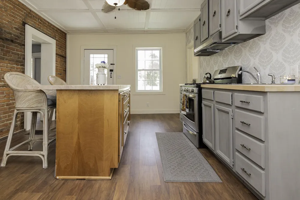 514 Kalamazoo Street Paw Paw Village, MI 49079