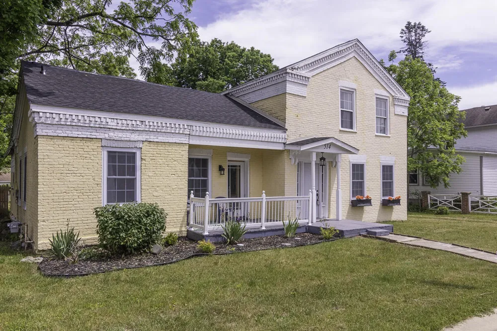 514 Kalamazoo Street Paw Paw Village, MI 49079