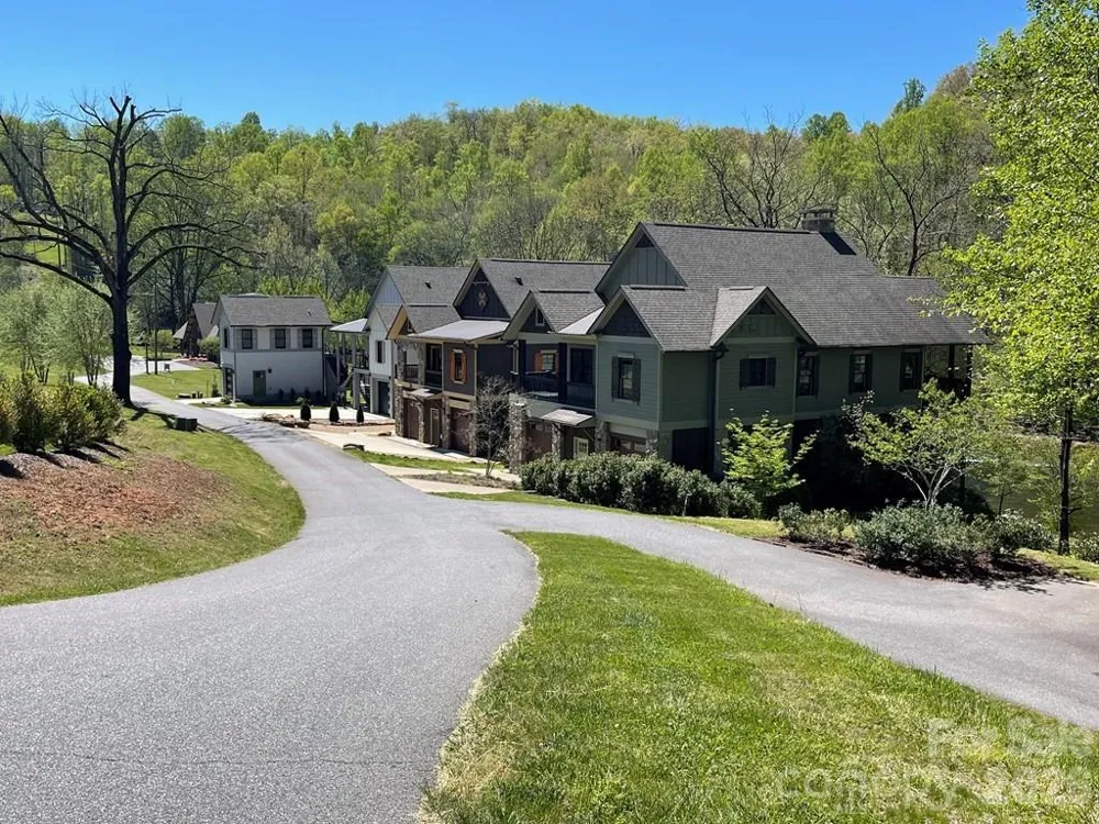 346 River Club Drive Cullowhee, NC 28723
