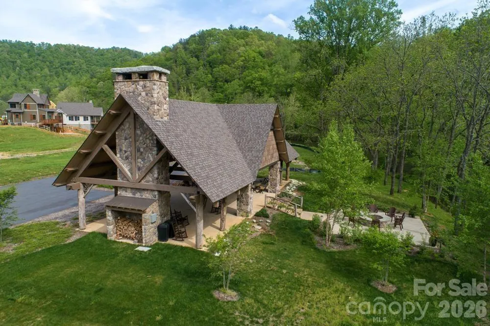 346 River Club Drive Cullowhee, NC 28723