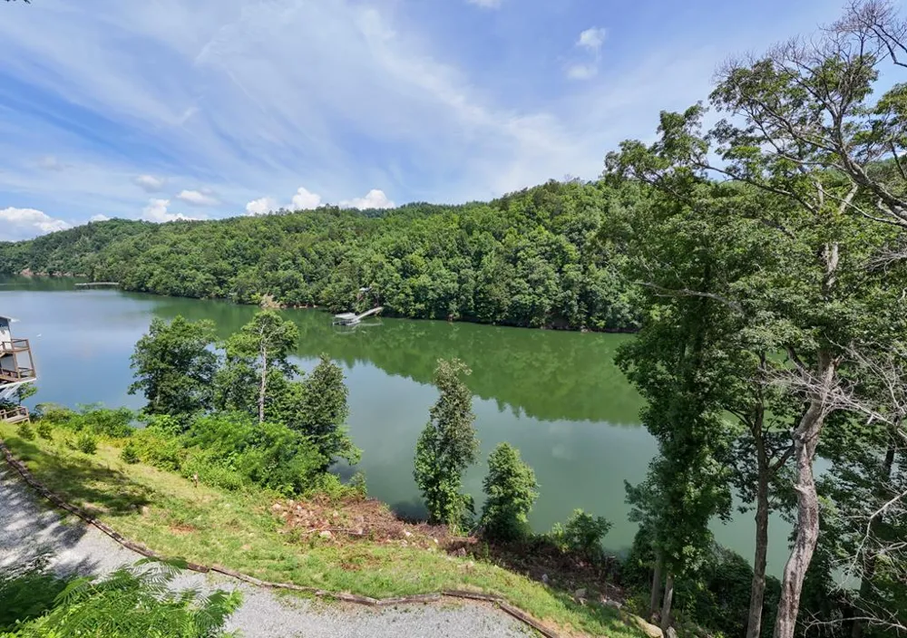 Waters Edge Bryson City, NC 28713
