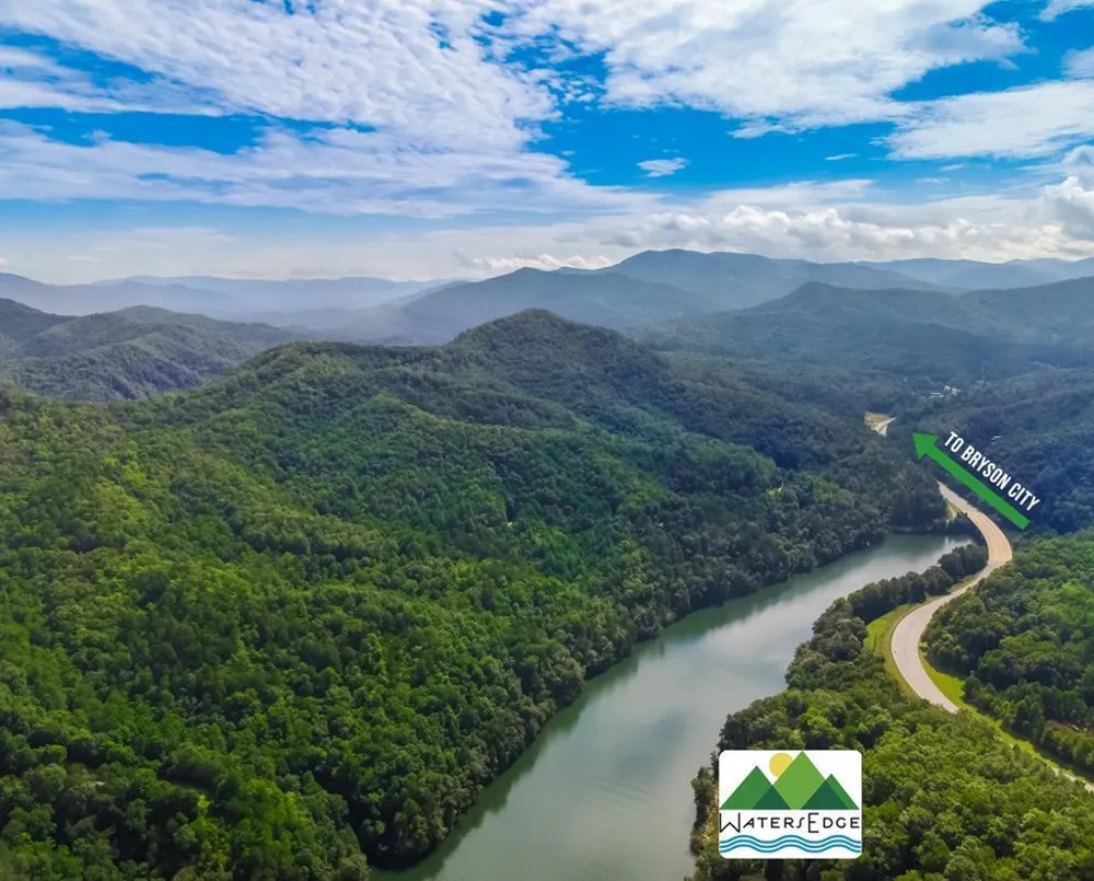 Waters Edge Bryson City, NC 28713