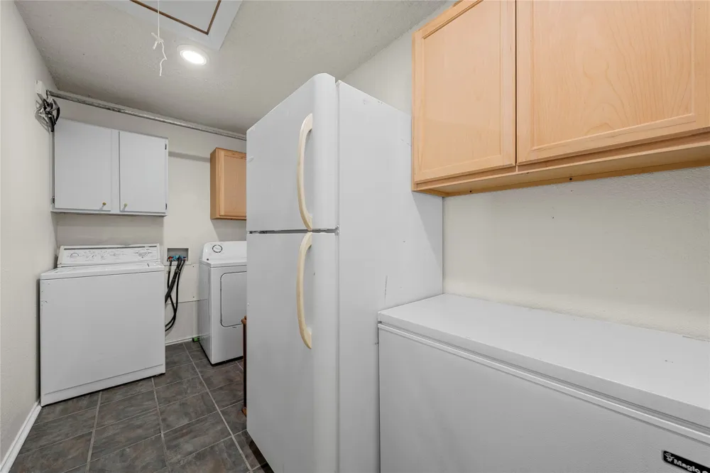 5330 Leroy Parkway West, TX 76691