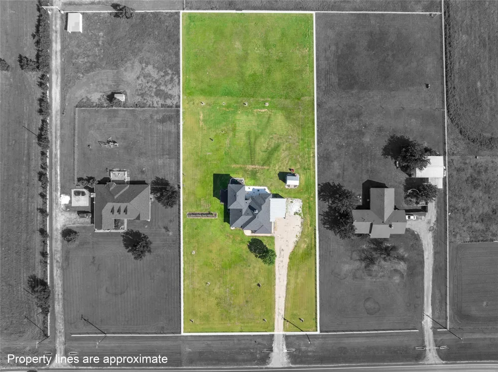 5330 Leroy Parkway West, TX 76691