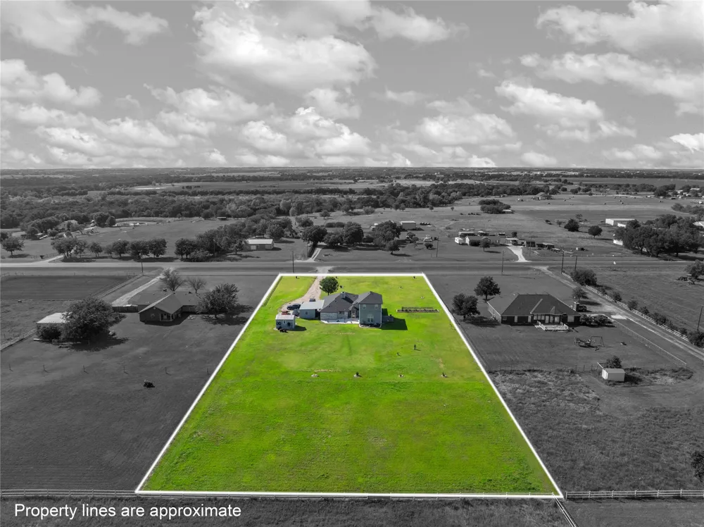 5330 Leroy Parkway West, TX 76691