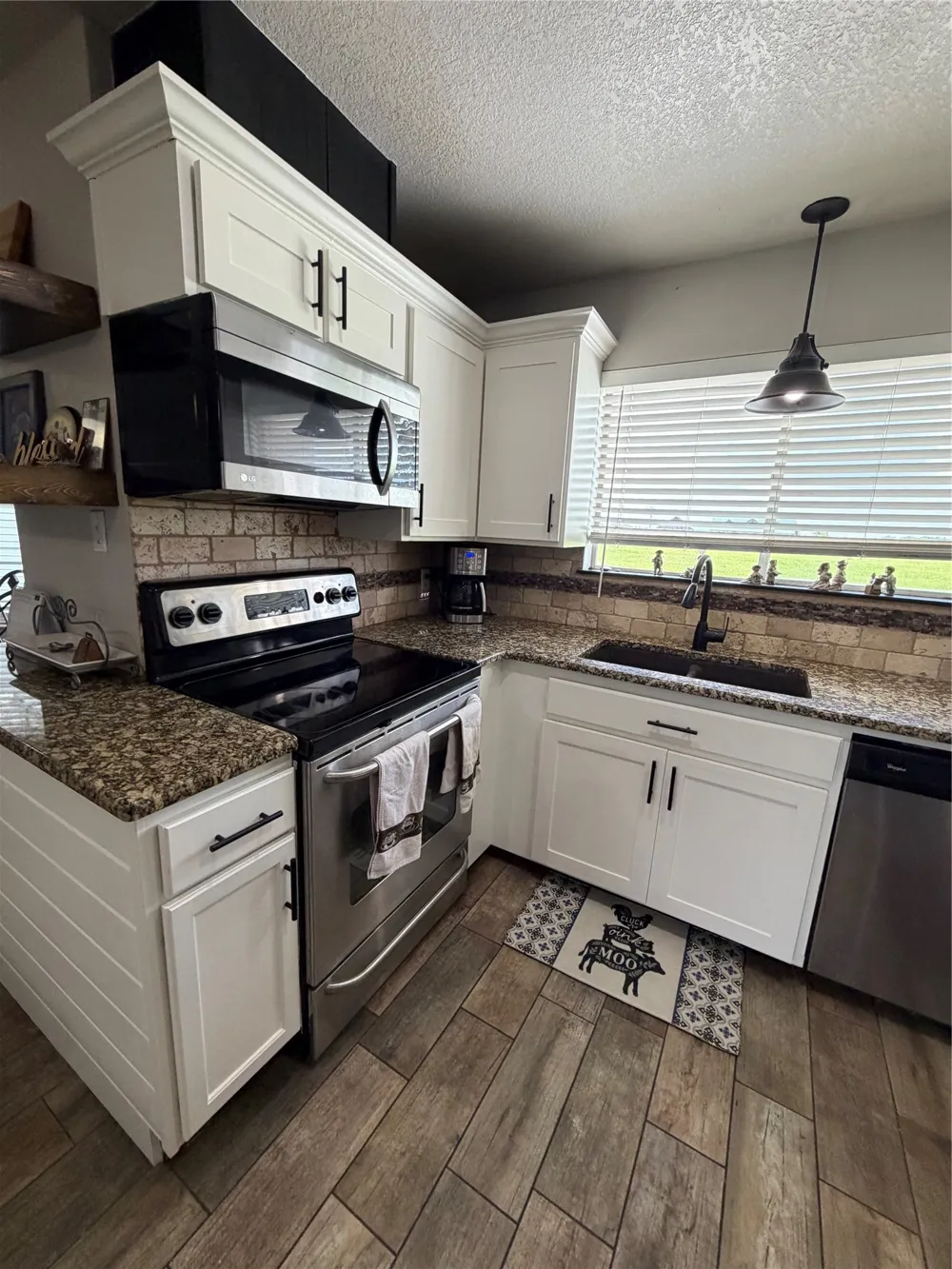 5330 Leroy Parkway West, TX 76691
