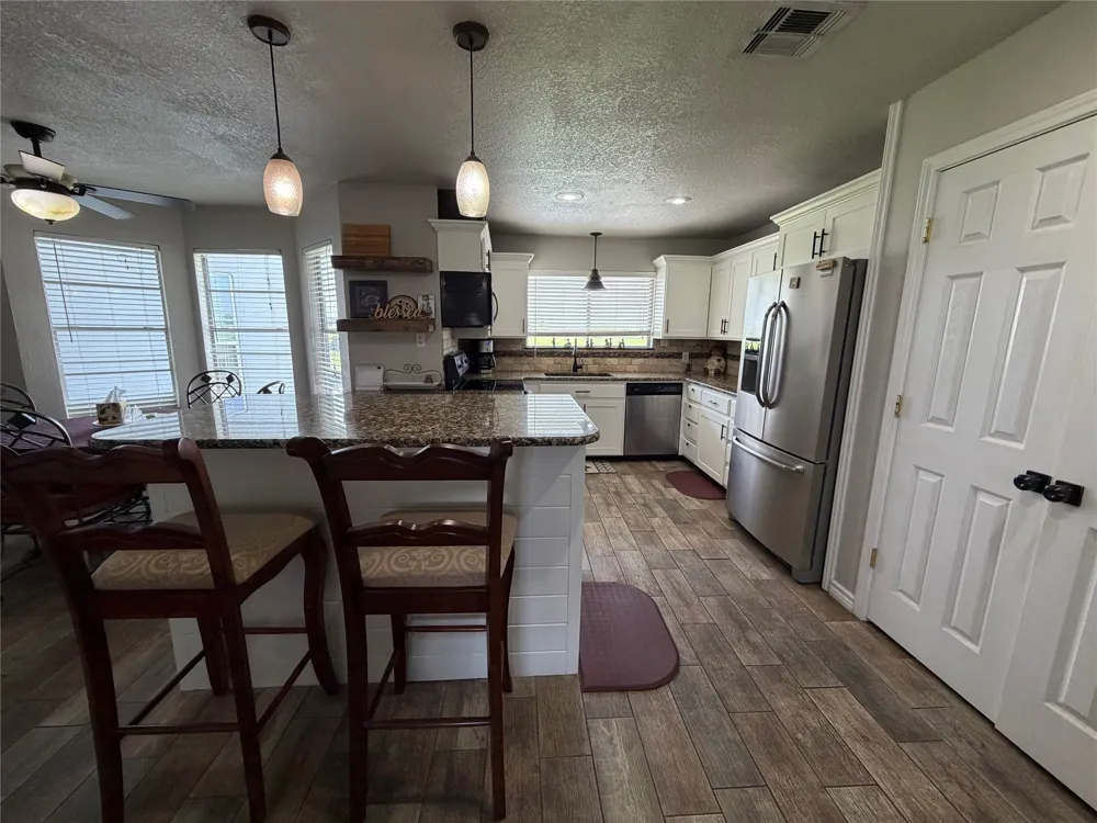 5330 Leroy Parkway West, TX 76691