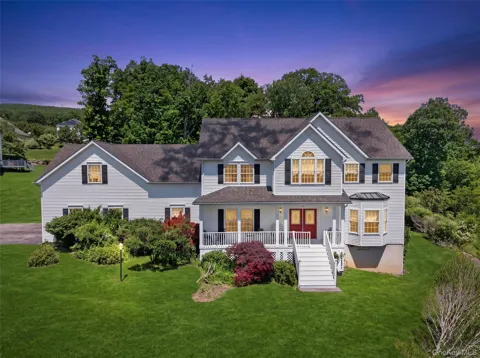 8 Alloway Crescent