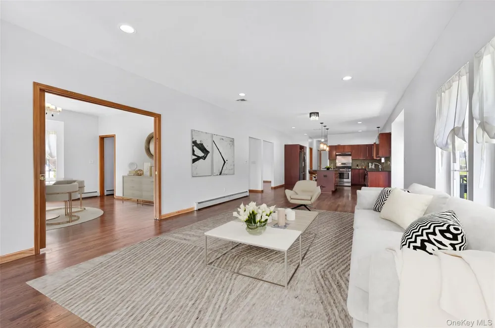 8 Alloway Crescent Highland Mills, NY 10930