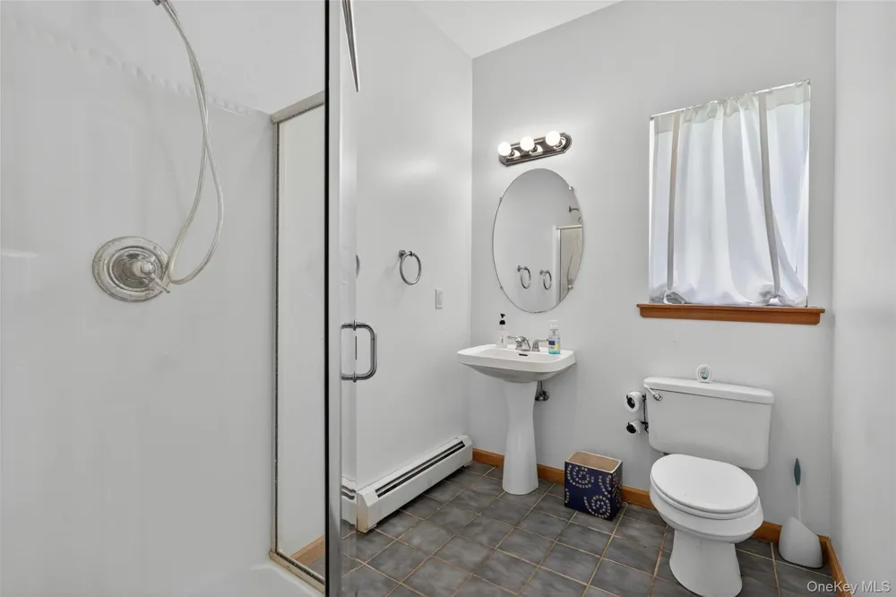 8 Alloway Crescent Highland Mills, NY 10930
