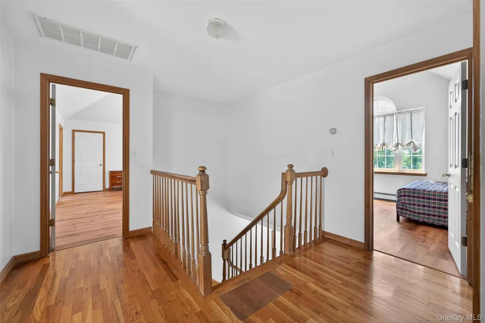 8 Alloway Crescent Highland Mills, NY 10930