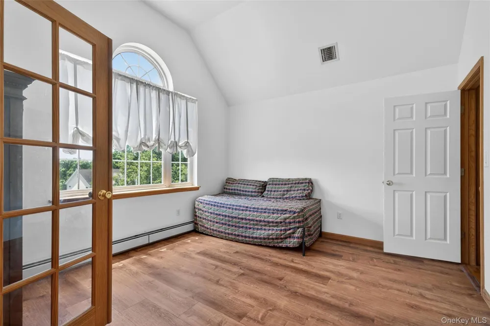 8 Alloway Crescent Highland Mills, NY 10930
