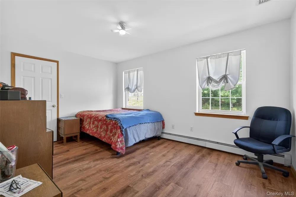 8 Alloway Crescent Highland Mills, NY 10930