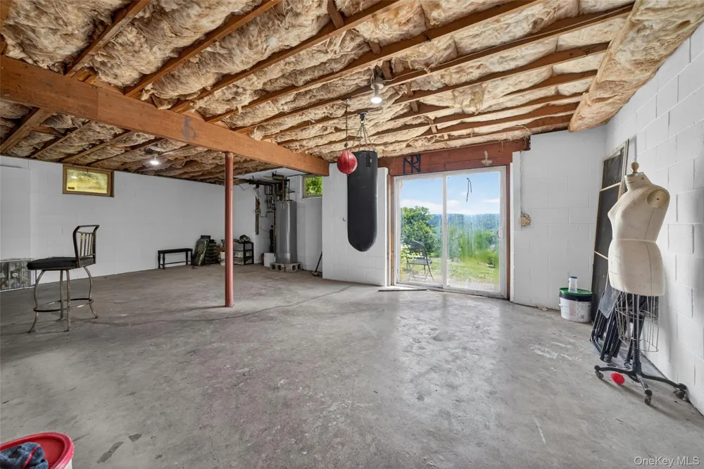 8 Alloway Crescent Highland Mills, NY 10930