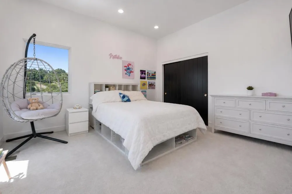 24542 Rimrock Canyon Road Salinas, CA 93908