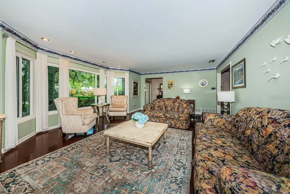 1704 CYPRESS AVENUE Belleair, FL 33756