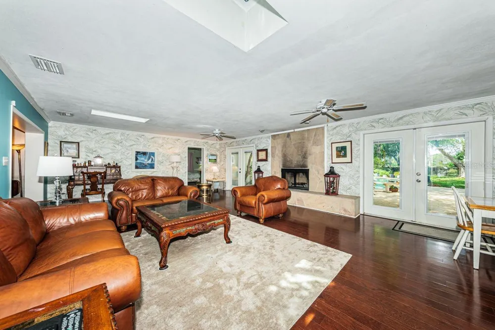 1704 CYPRESS AVENUE Belleair, FL 33756