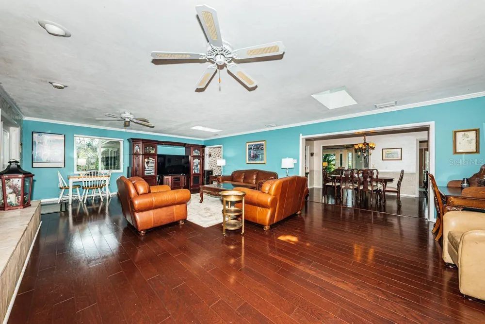 1704 CYPRESS AVENUE Belleair, FL 33756