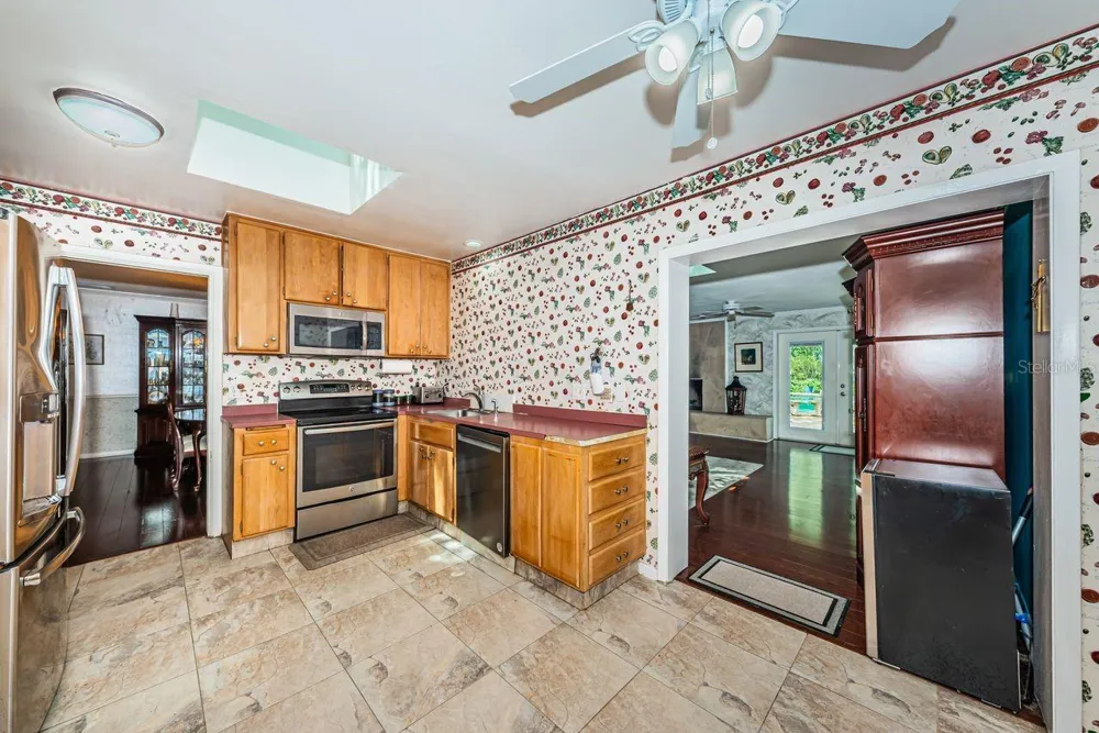 1704 CYPRESS AVENUE Belleair, FL 33756