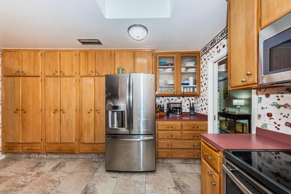 1704 CYPRESS AVENUE Belleair, FL 33756