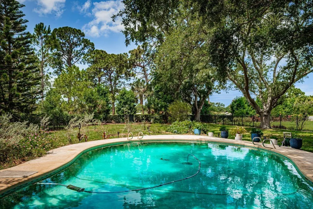 1704 CYPRESS AVENUE Belleair, FL 33756