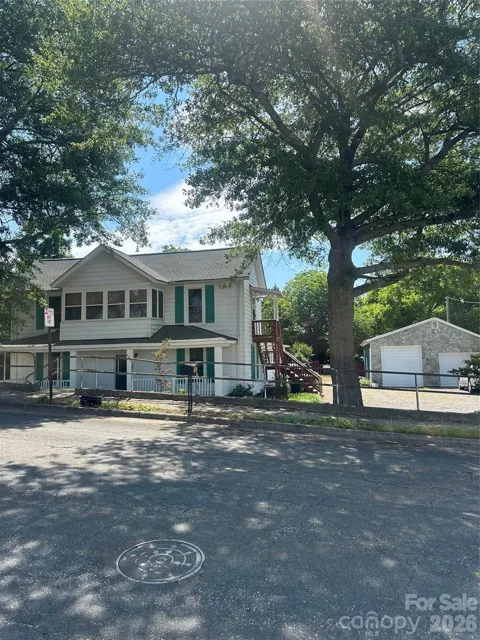 1407 College Avenue
