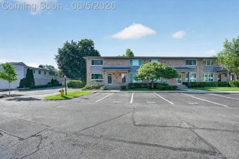 1035 Old Woodward Avenue #1