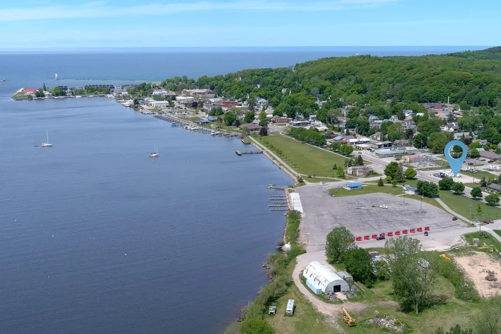 903 Main Street Crystal Lake Township, MI 49635