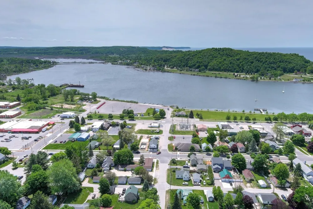903 Main Street Crystal Lake Township, MI 49635