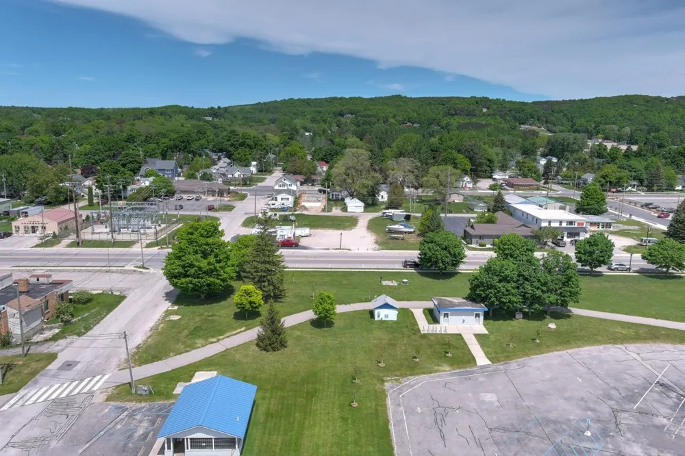 903 Main Street Crystal Lake Township, MI 49635