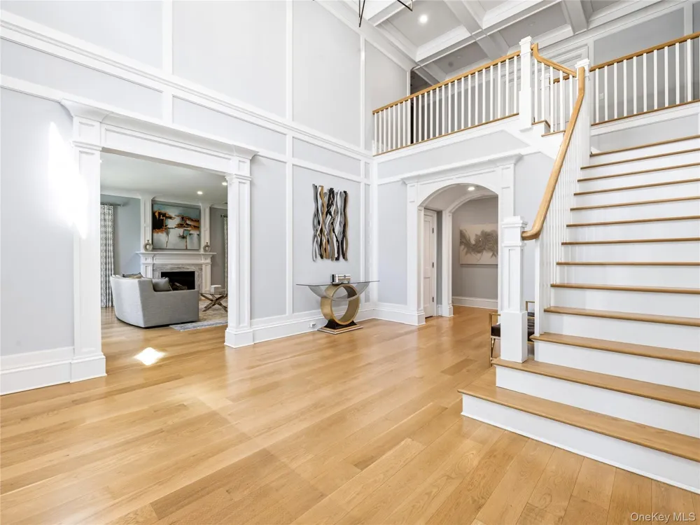 55 Plymouth Road Manhasset, NY 11030