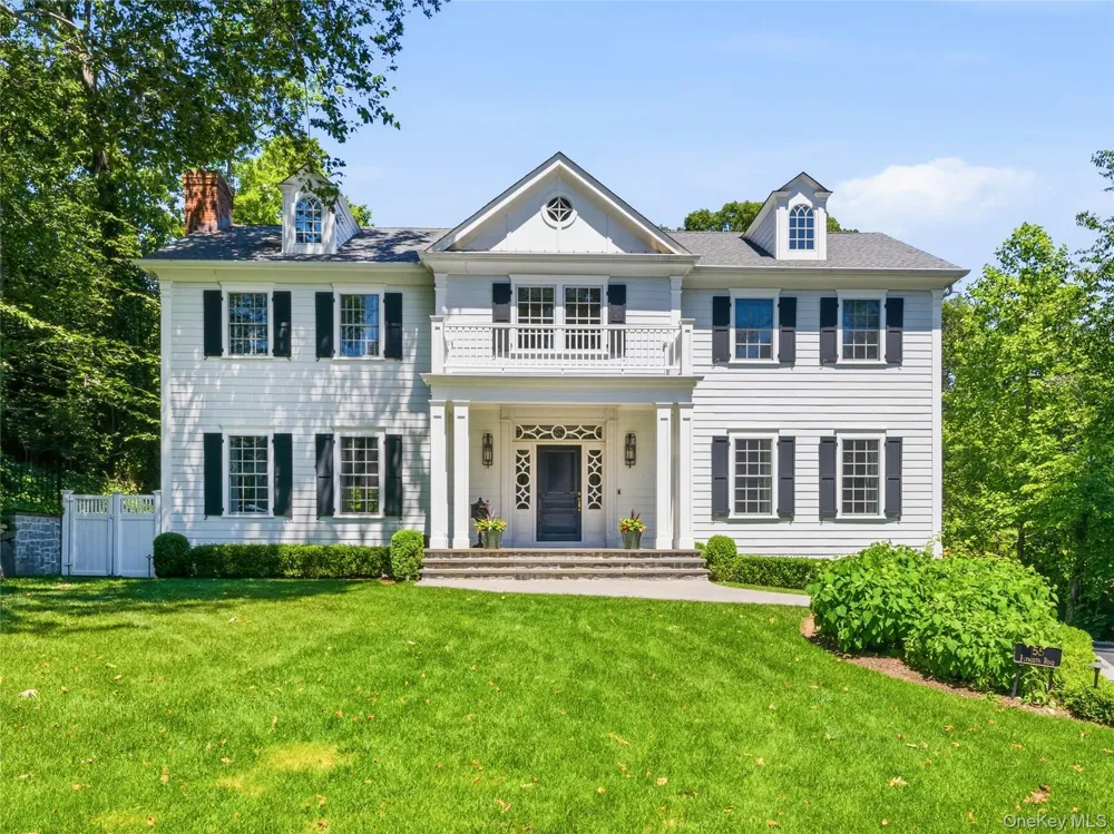 55 Plymouth Road Manhasset, NY 11030