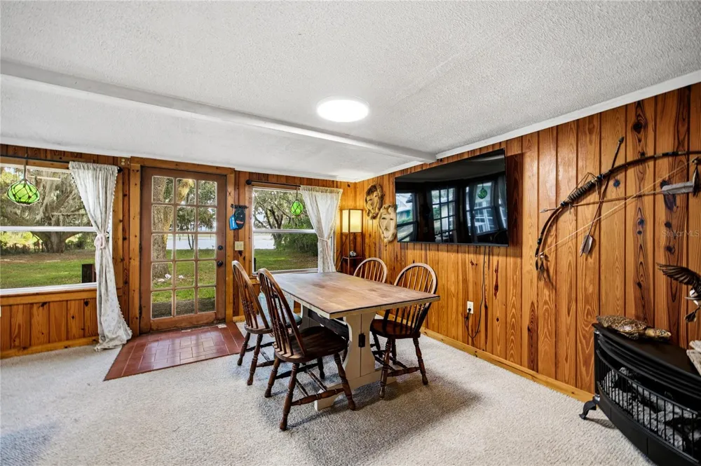 1847 STATE ROAD 20 Hawthorne, FL 32640