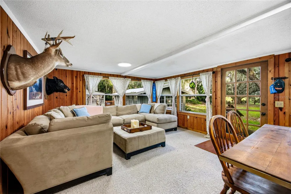 1847 STATE ROAD 20 Hawthorne, FL 32640
