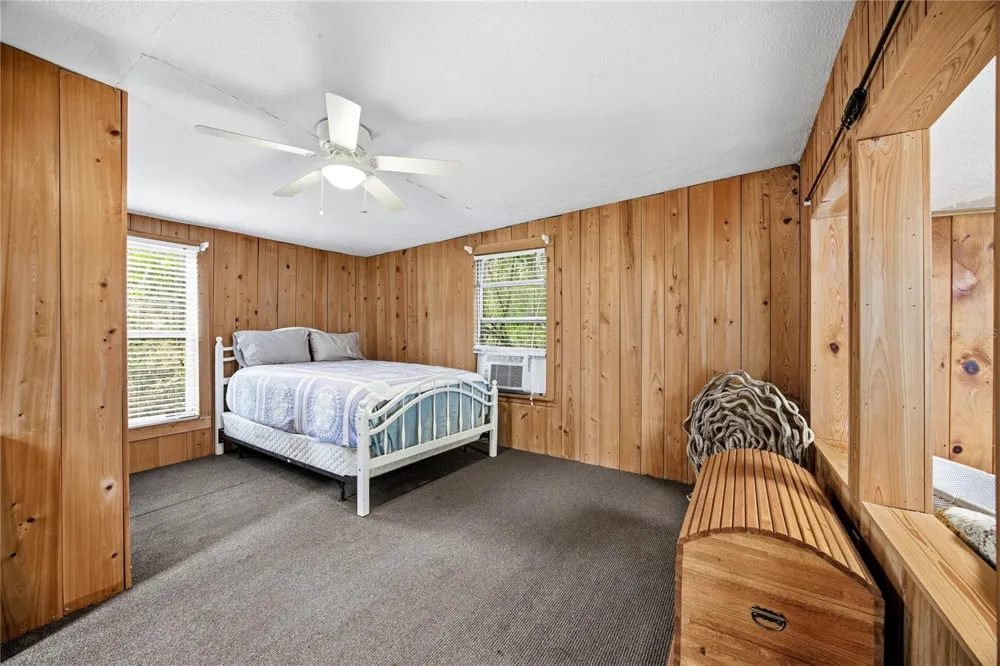 1847 STATE ROAD 20 Hawthorne, FL 32640