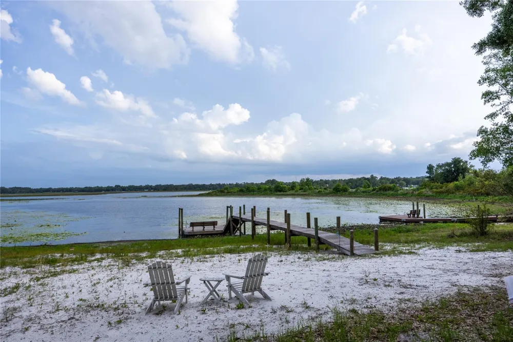 1847 STATE ROAD 20 Hawthorne, FL 32640