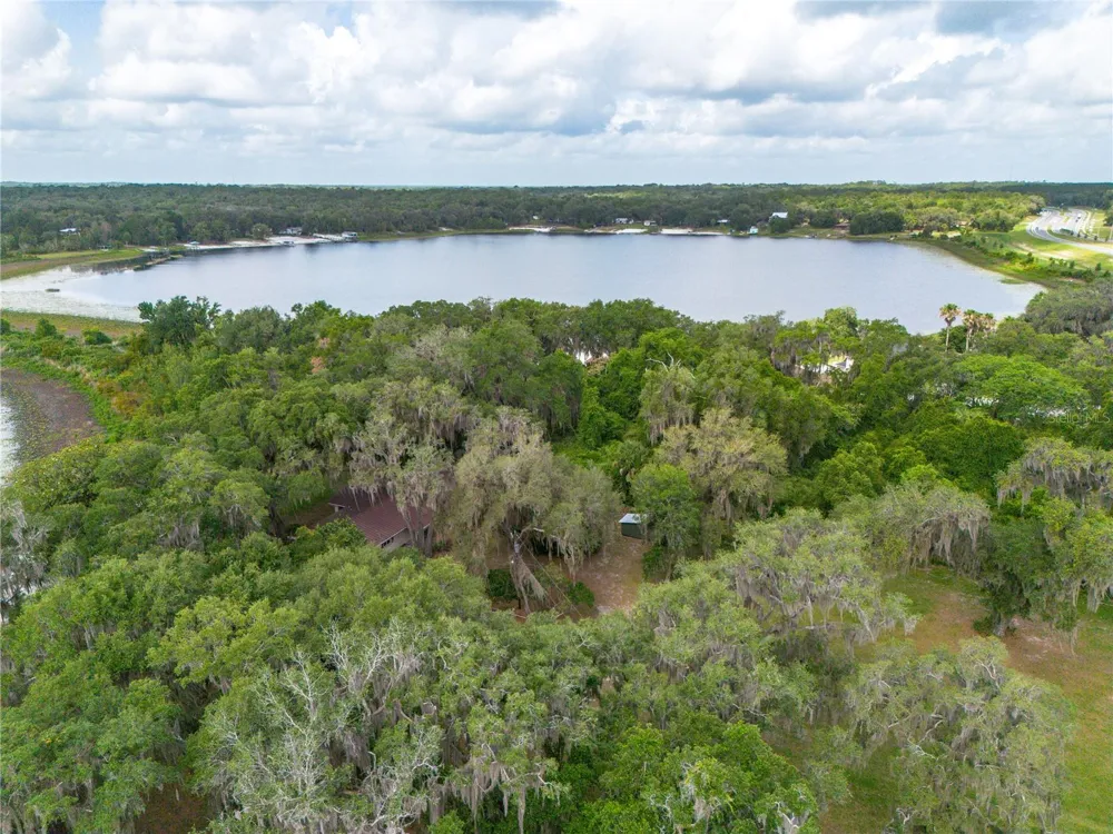 1847 STATE ROAD 20 Hawthorne, FL 32640