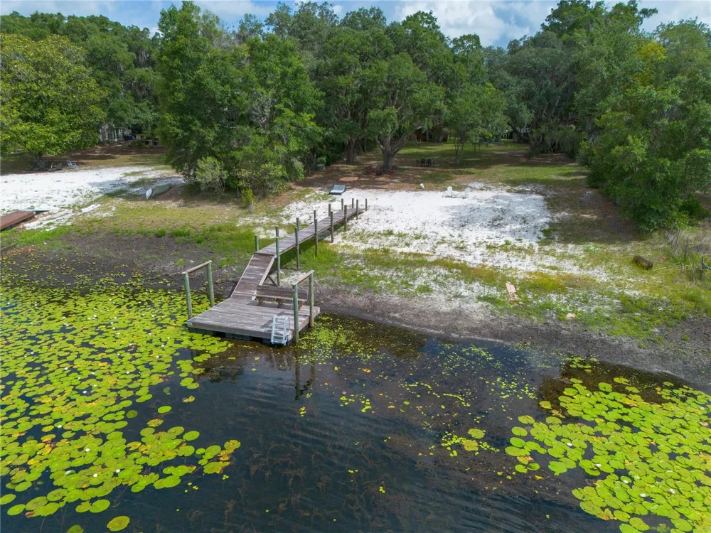 1847 STATE ROAD 20 Hawthorne, FL 32640