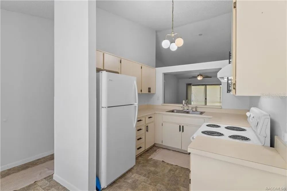 1304 SIESTA TERRACE #1304 Inverness, FL 34450