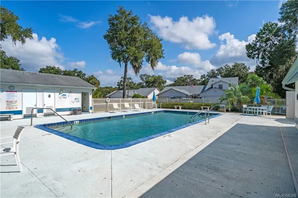 1304 SIESTA TERRACE #1304 Inverness, FL 34450