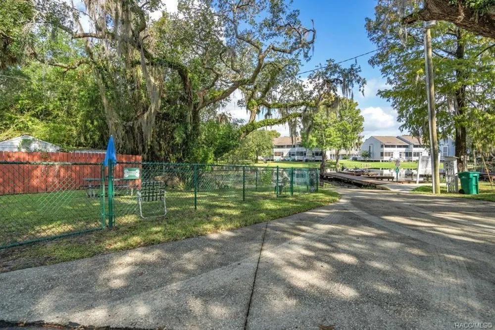1304 SIESTA TERRACE #1304 Inverness, FL 34450