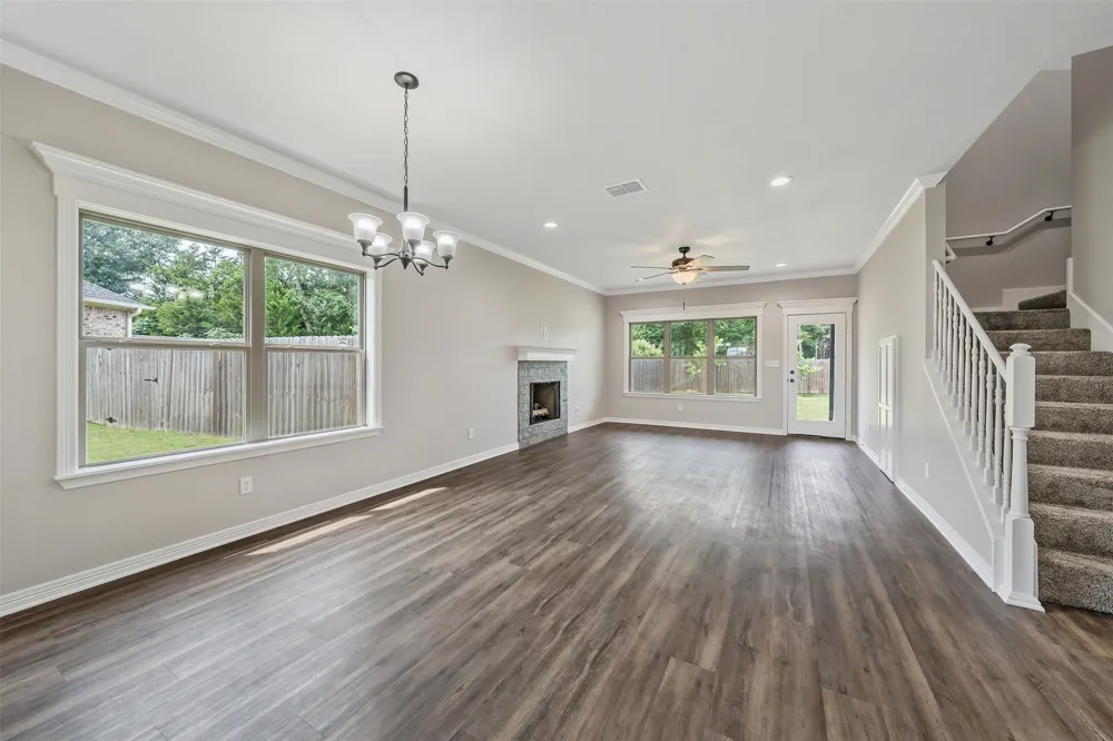504 Cornerstone Lindale, TX 75771